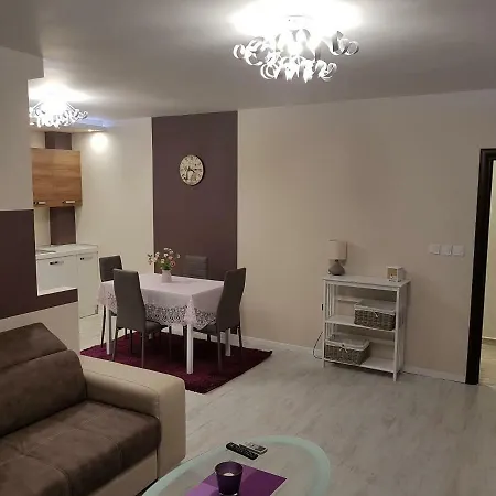 Apartament Perlla Appartement